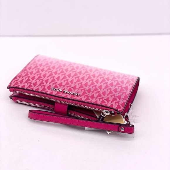 MICHAEL KORS Jet Set Large Logo Signature
Double-Zip Wristlet-Wallet-Phone Case - Picture 6 of 9